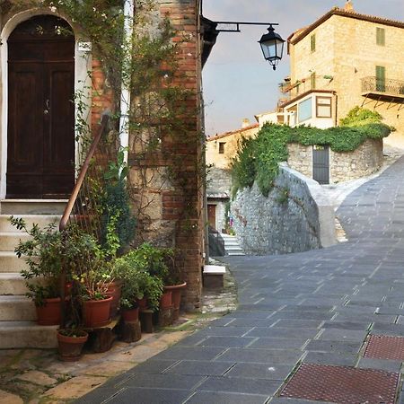 Bed and Breakfast Palazzo Pio III - Residenza D'Epoca Sarteano Exterior foto