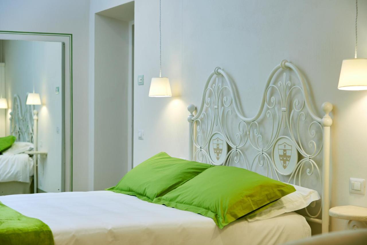 Bed and Breakfast Palazzo Pio III - Residenza D'Epoca Sarteano Exterior foto