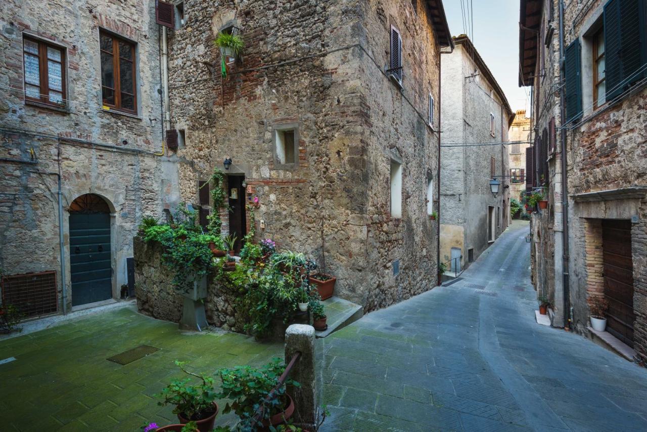 Bed and Breakfast Palazzo Pio III - Residenza D'Epoca Sarteano Exterior foto